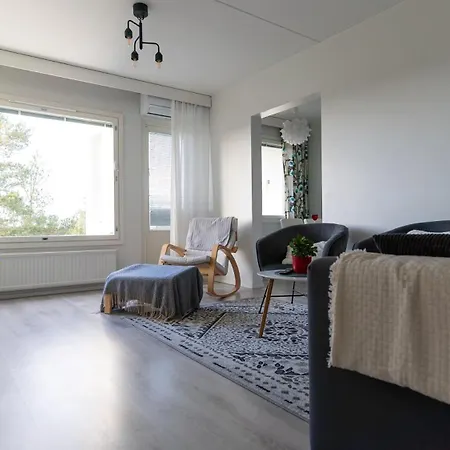Spacious 68m2 With Fabulous Forest View And Aircon * Jarvenpaa