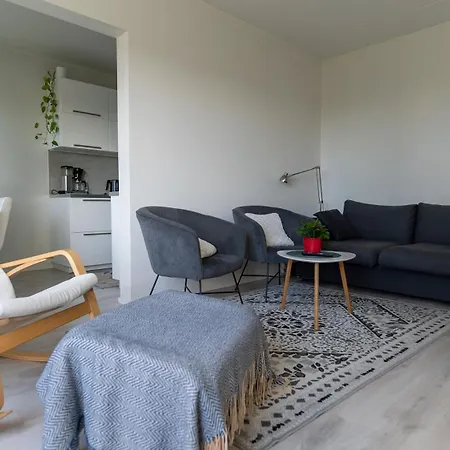 Spacious 68m2 With Fabulous Forest View And Aircon Apartment *